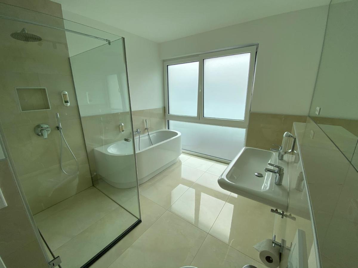 Sleep Inn Duesseldorf Suites ภายนอก รูปภาพ
